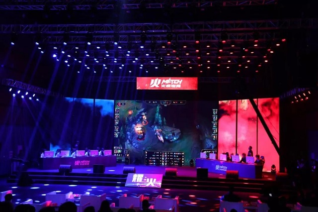 全场爆发出 全场爆发出