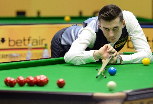 她同样面对 她同样面对