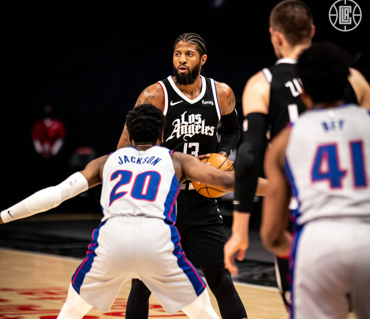 并不浮夸 并不浮夸